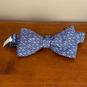 Vineyard Vines Men’s Basketball Bow Tie New